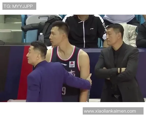 克莱蒙与洛里昂激战正酣比分悬念迭起引发球迷热议